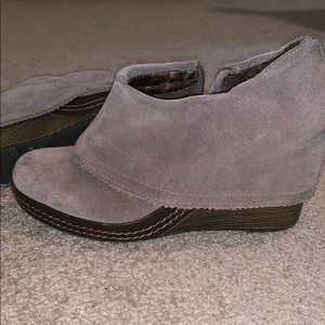 dr scholls booties women’s size 8